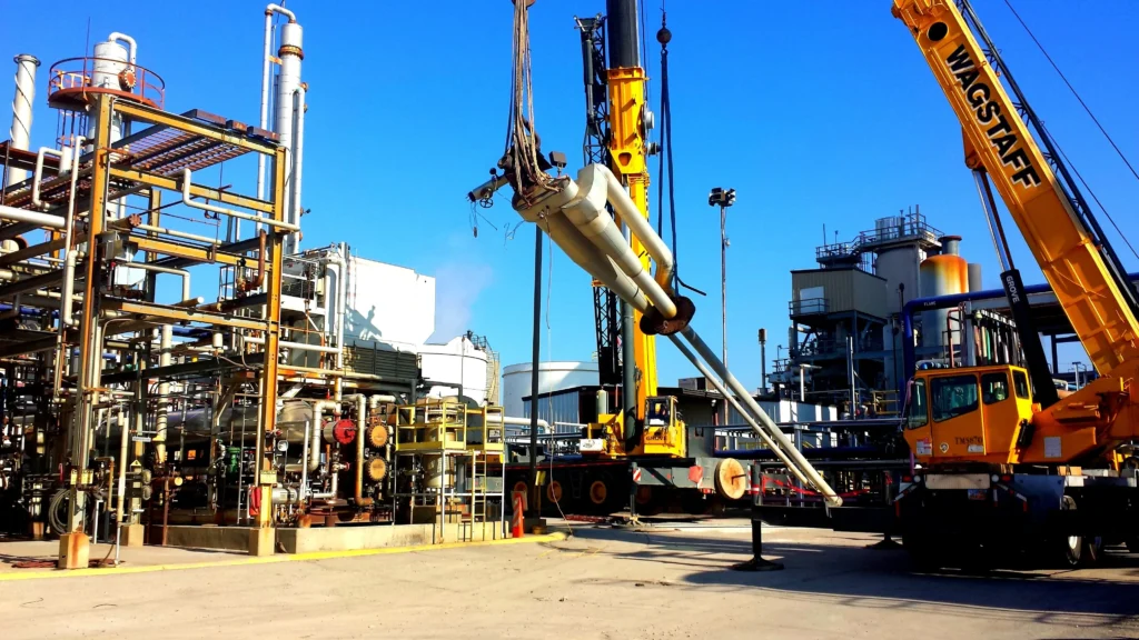 Oilfield surface equipment supporting drilling fluid fluid-loss control